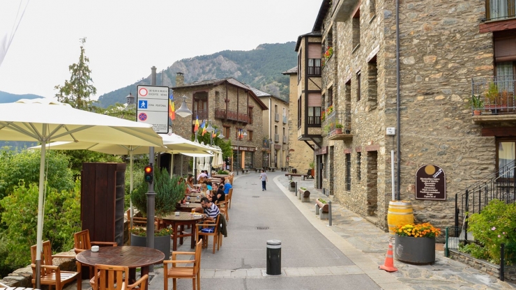 Una imatge del carrer Major d'Ordino.